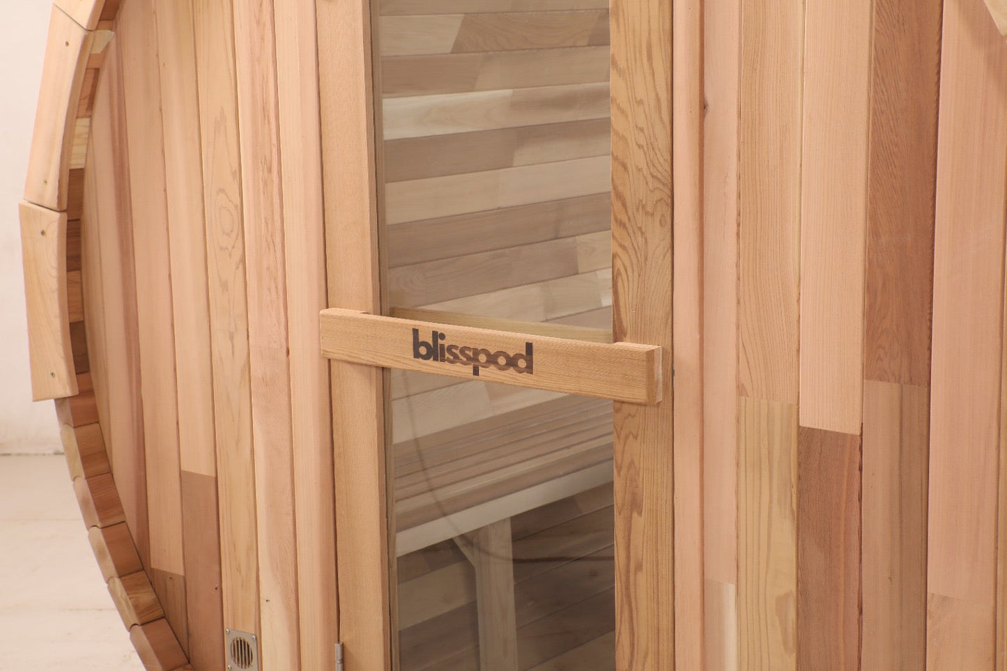 Blisspod Prague Outdoor Barrel Sauna, Canadian Red Cedar (4-6 Person)