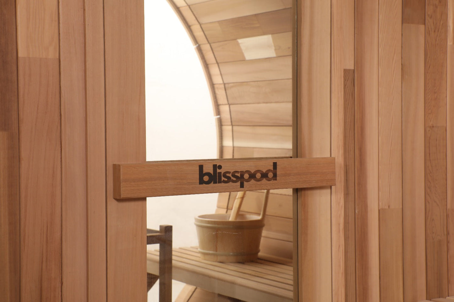 Blisspod Prague Outdoor Barrel Sauna, Canadian Red Cedar (4-6 Person)